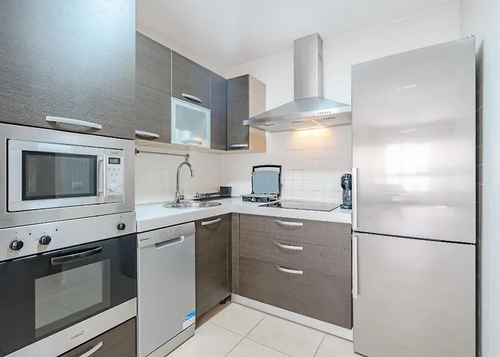 Bright & Modern In Mar With Terrace Ac And Swimming Pool Appartement