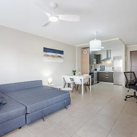 Beautiful Renovated With Terrace In Mocan 4 Mar * Palm-mar