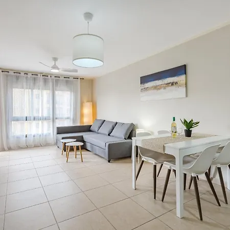 Mar Mocan 4 Beautiful With Ac, Swimming Pool & Parking Appartement